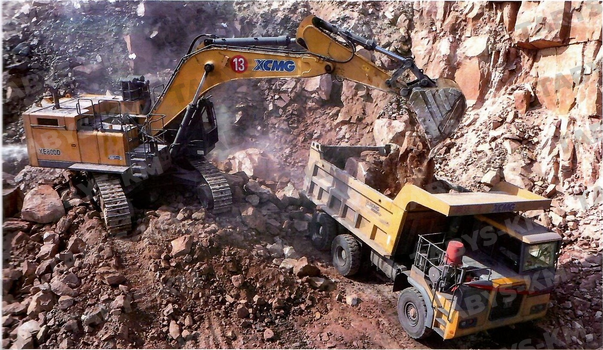 Карьерный экскаватор XCMG XE800D (Perkins 2506EA)